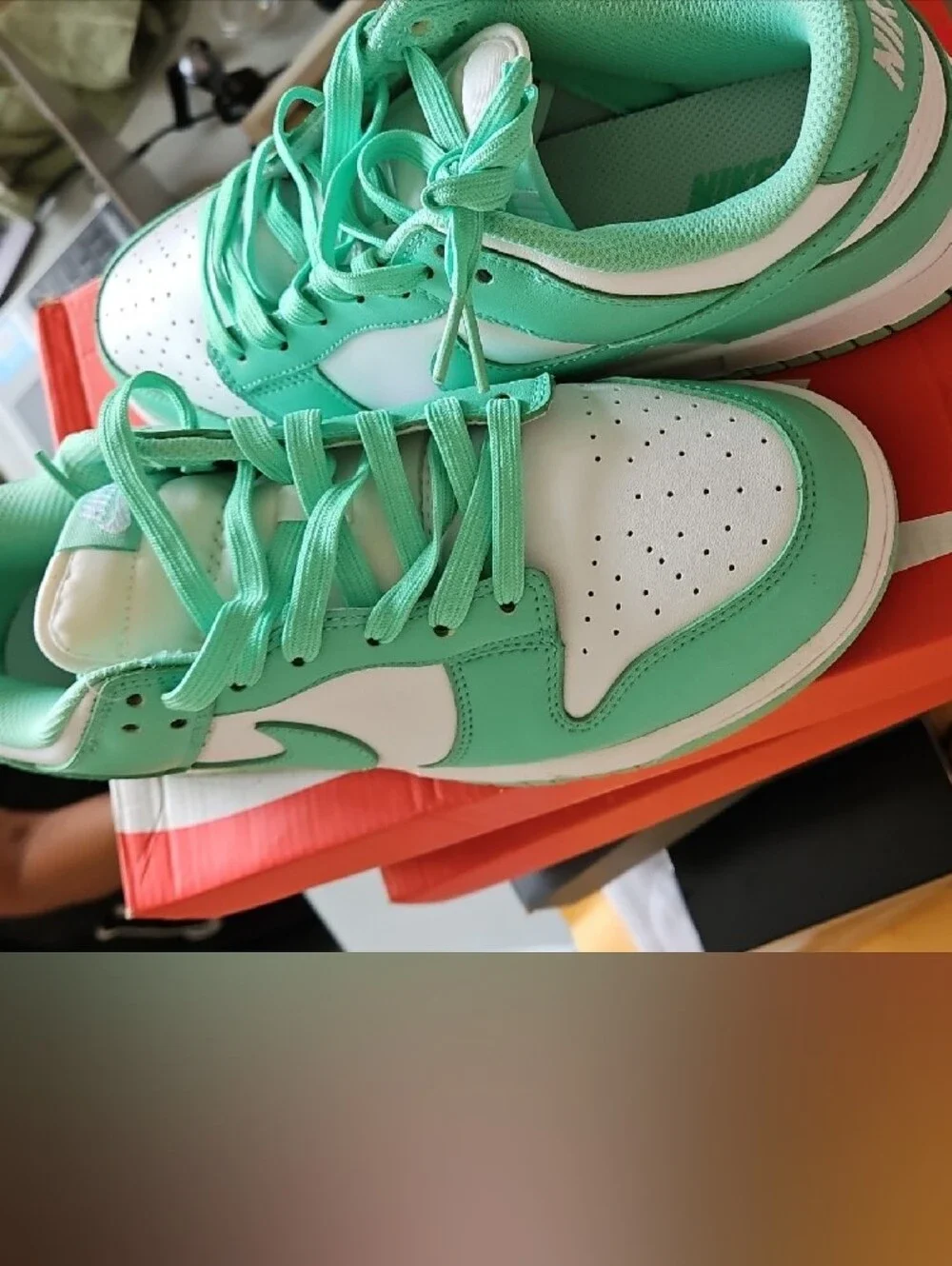 Nike bright mint